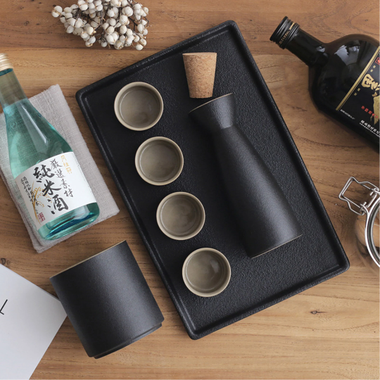 Japanese Anka Sake Set