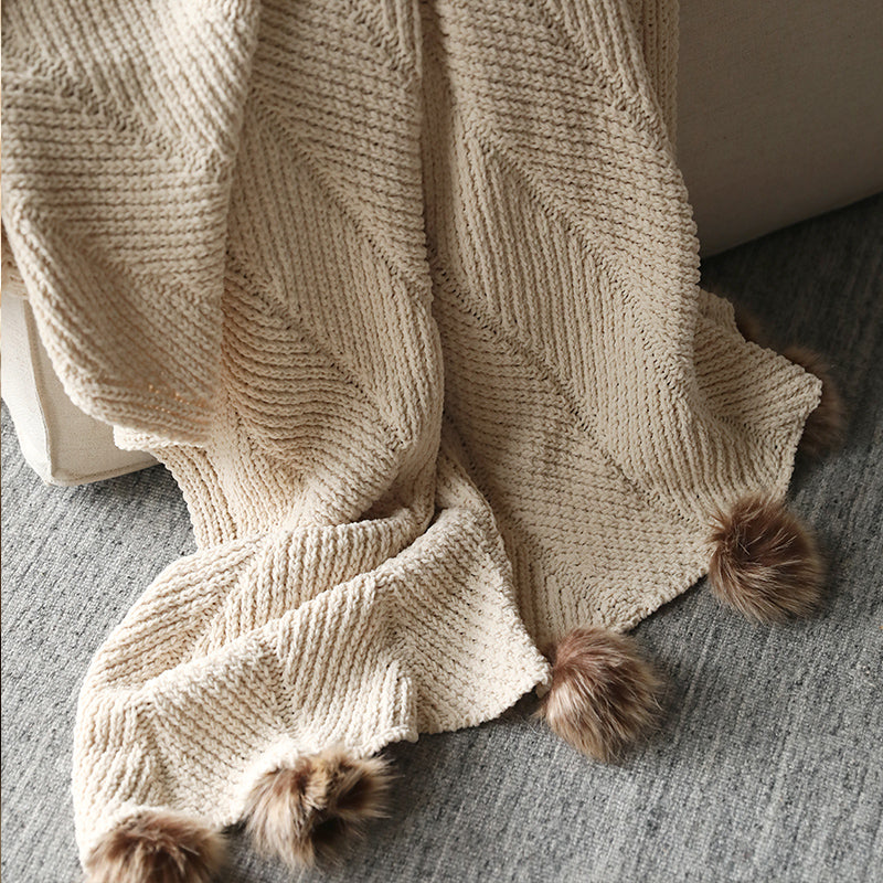 Mikazuki Crochet Throw