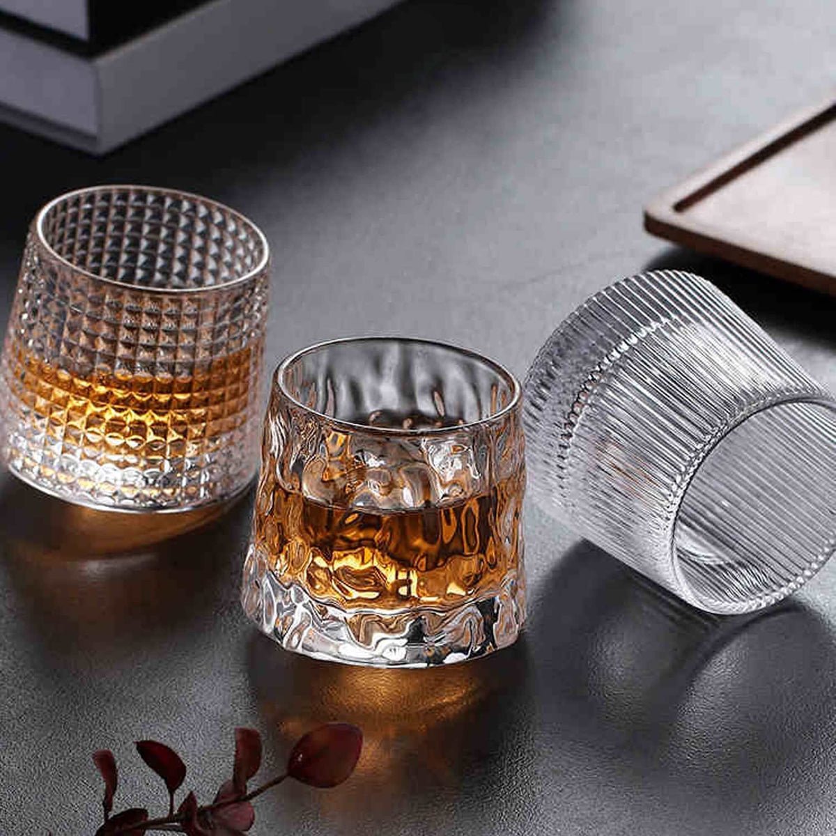 Creative Spinning Tumbler Whisky Glass