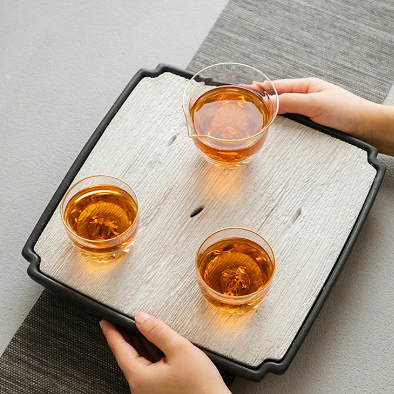 Kin Gold Rim Finish Tea Glass