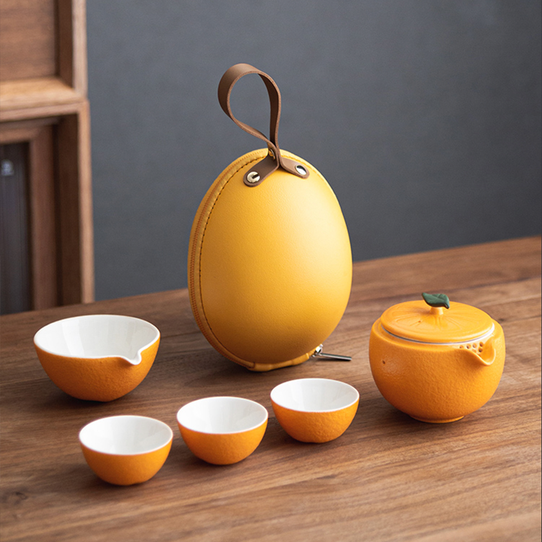 Rakkī Orange Portable Tea Set