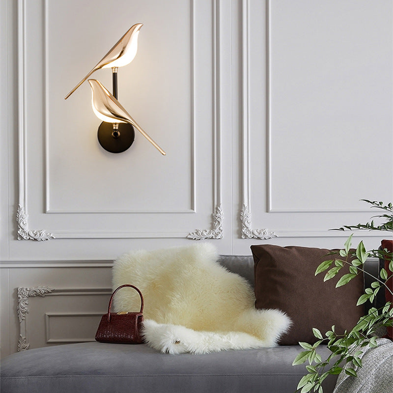 The Magpie Wall Lamp